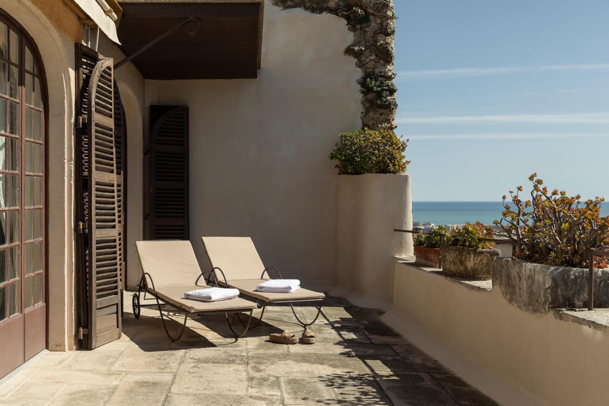 Château Le Cagnard Cagnes-sur-Mer Eksteriør billede